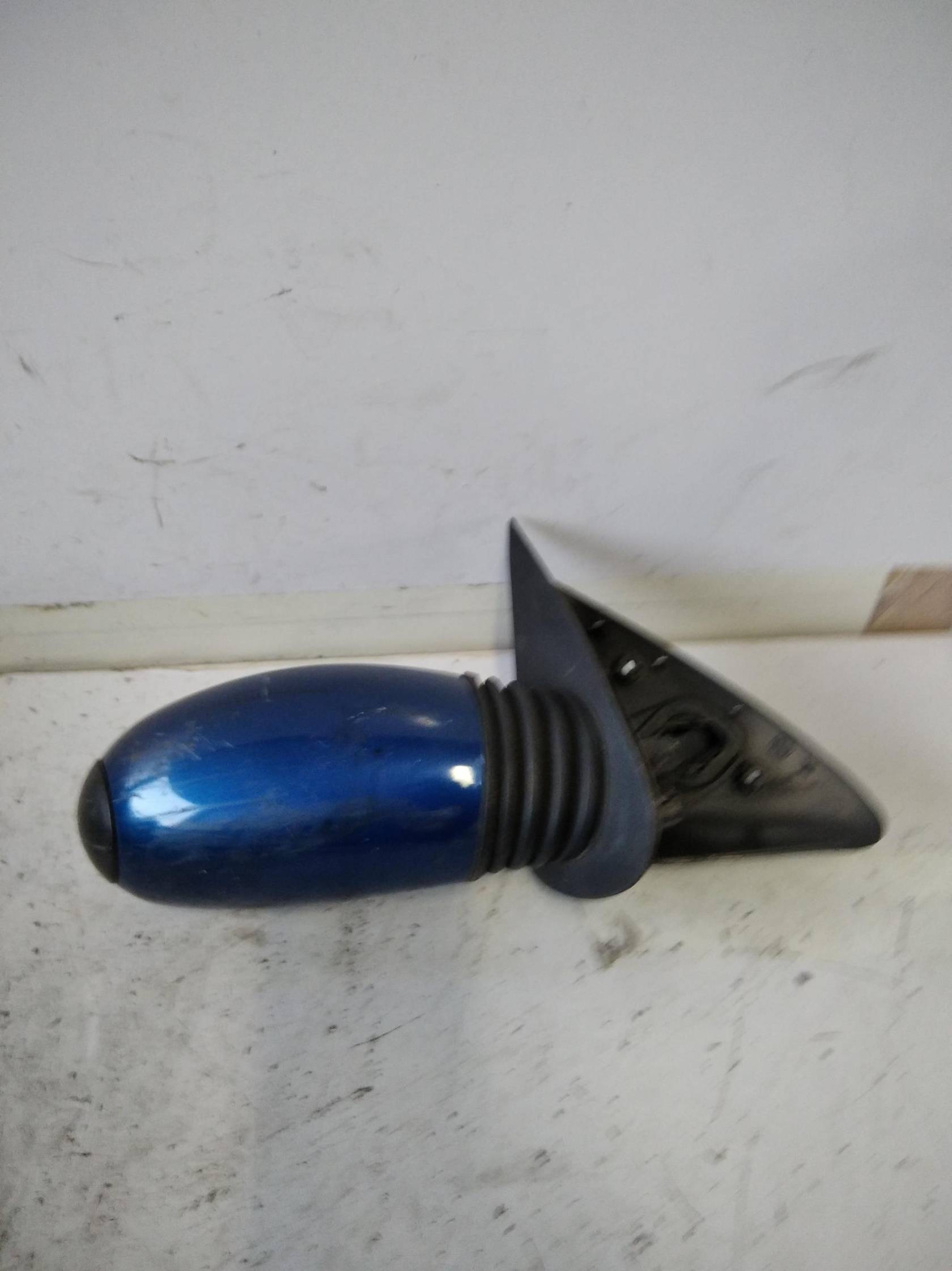 Retrovisore est. dx.